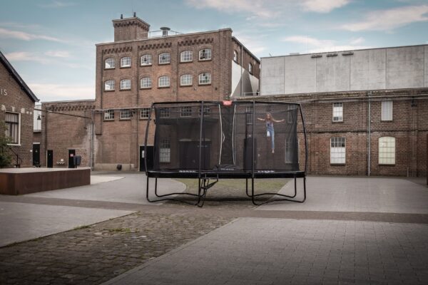 BERG Ultim Champion Regular 330 Grey + Safety Net Deluxe - Image 3