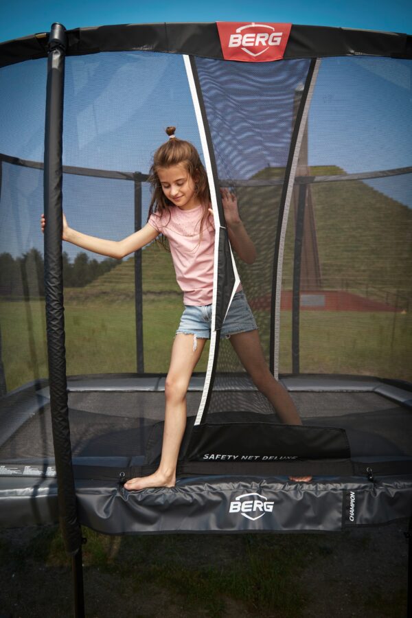 BERG Ultim Champion Regular 330 Grey + Safety Net Deluxe - Image 35