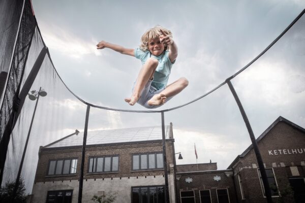 BERG Ultim Champion Regular 330 Grey + Safety Net Deluxe - Image 8